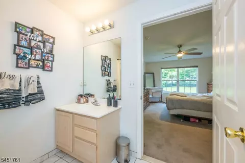 Bath - 10 Parkside Ct, Wayne, NJ 07470 photo 2 of 2
