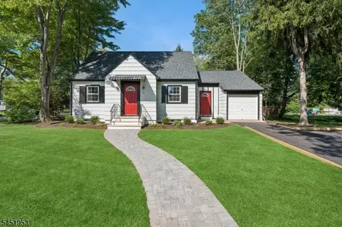 72 Rose Ave, Springfield, NJ 07081