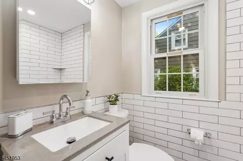 Bath - 72 Rose Ave, Springfield, NJ 07081 photo 1 of 4