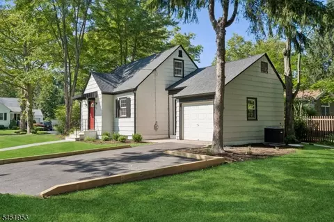 Exterior - 72 Rose Ave, Springfield, NJ 07081 photo 2 of 2