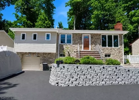 32 Mountain Ave, Rockaway, NJ 07866