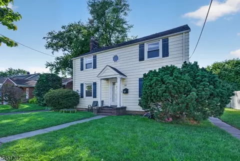 112 Rosewood Ter, Linden, NJ 07036