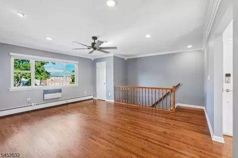 Living - 39 Manchester Ct, Wayne, NJ 07470 photo 1 of 8