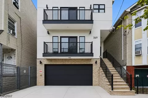369 6th Ave, Newark, NJ 07107