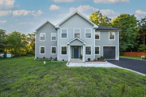 161 Jackson Valley Rd, Washington Twp, NJ 07882