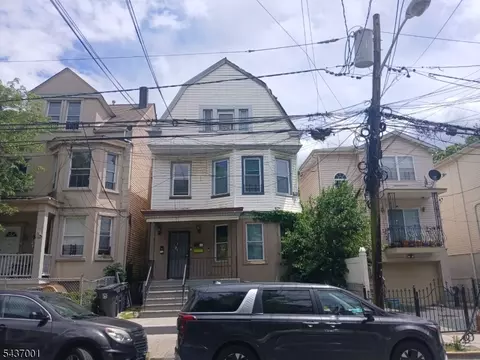 118 Seymour Ave, Newark, NJ 07108