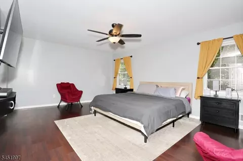 Bedroom - 14 Birdseye Cir, Wayne, NJ 07470 photo 2 of 4