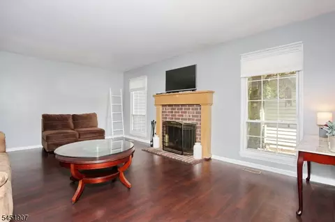 Living - 14 Birdseye Cir, Wayne, NJ 07470 photo 4 of 4