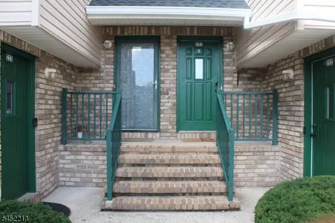 202 Rip Van Dam Ct, Belle Mead, NJ 08502