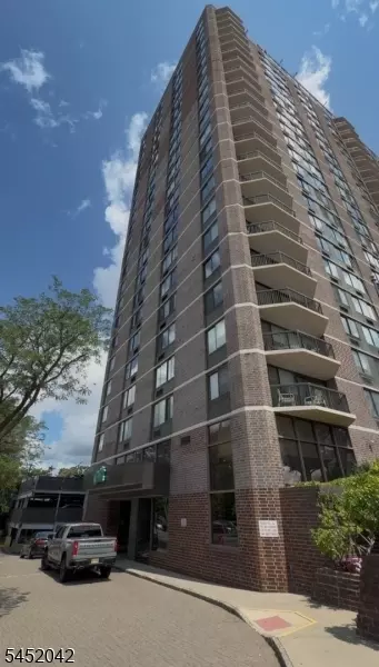 770 Anderson Ave #20 F, Cliffside Park, NJ 07010