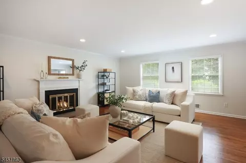 12 Cowperthwaite Pl, Westfield, NJ 07090