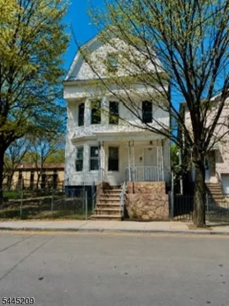 225 Chadwick Ave, Newark, NJ 07108
