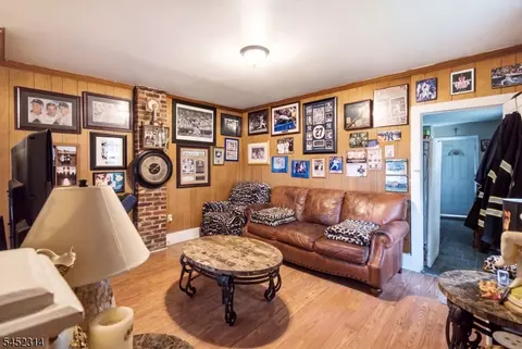 Entry Way - 58-62 Nj Rte31 N Johnson Ave, Hampton, NJ 08827 photo 6 of 6