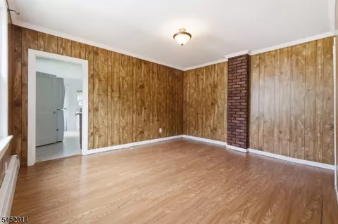 Living - 58-62 Nj Rte31 N Johnson Ave, Hampton, NJ 08827 photo 1 of 4