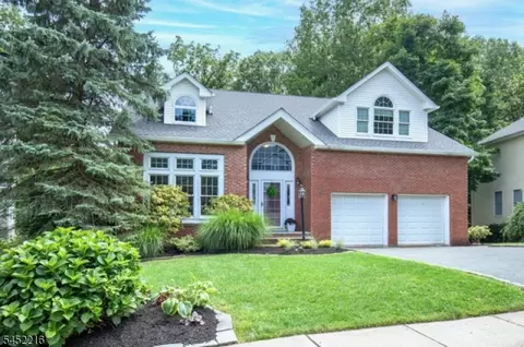 6 Fox Hollow Trl, Bernardsville, NJ 07924