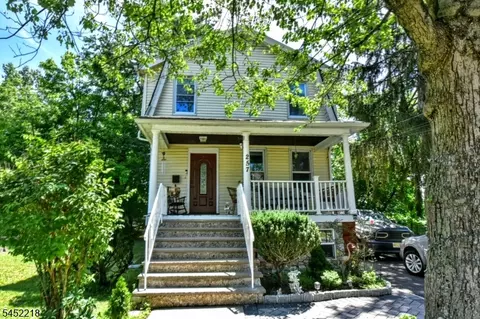 257 Epps Ave, Englewood, NJ 07631