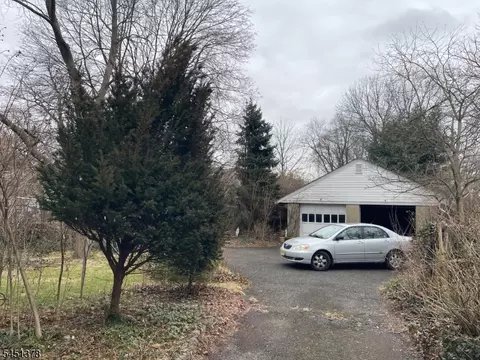 Exterior - 1008-10 E Front St, Plainfield, NJ 07062 photo 6 of 6