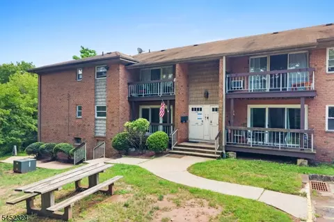 60 Deanna Dr #159, Hillsborough, NJ 08844