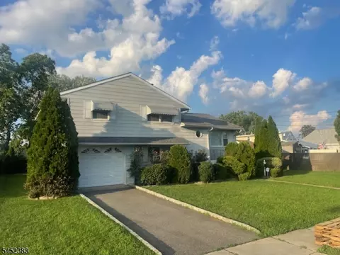 100 Wortylko St, Carteret, NJ 07008