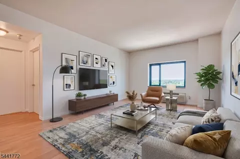 1 Carriage City Plz #1220, Rahway, NJ 07065