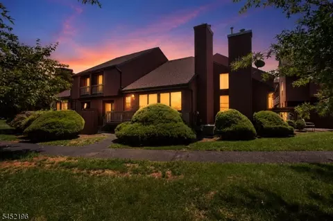 27 Bloomingdale Dr #3C, Hillsborough, NJ 08844