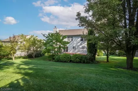 Exterior - 5 Pegasus Pl, Hackettstown, NJ 07840 photo 7 of 9
