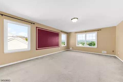 Bedroom - 5 Pegasus Pl, Hackettstown, NJ 07840 photo 1 of 5