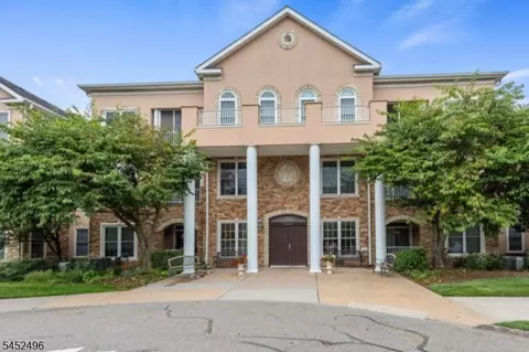 4210 Cleveland Ln #210, Rockaway, NJ 07866