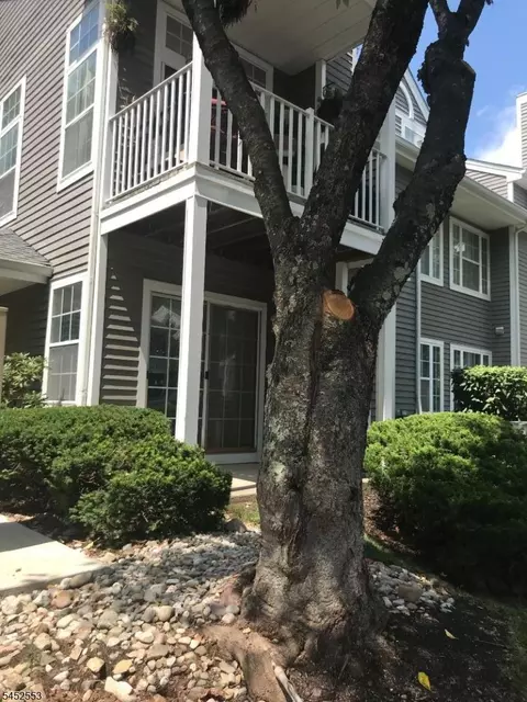 1387 York St, Mahwah, NJ 07430