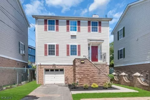 81 Crane St, Newark, NJ 07104