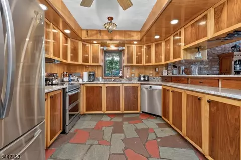 Kitchen - 339 Hackett Rd, Hampton, NJ 08827 photo 1 of 2