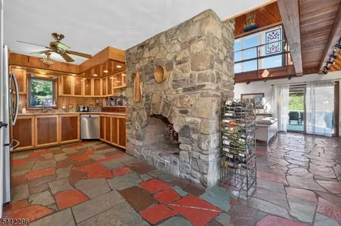 Kitchen - 339 Hackett Rd, Hampton, NJ 08827 photo 2 of 2