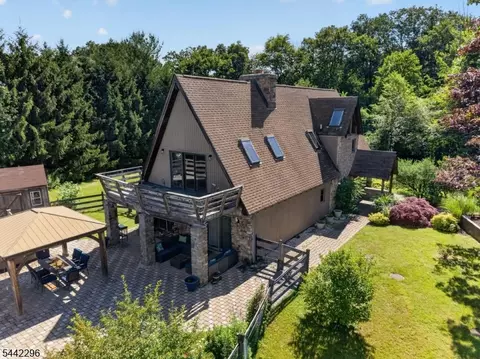 Exterior - 339 Hackett Rd, Hampton, NJ 08827 photo 1 of 9