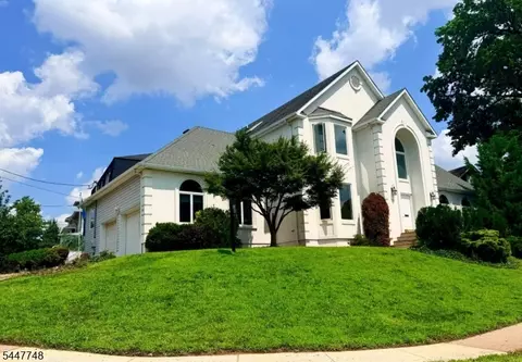 907 Colonia Rd, Elizabeth, NJ 07208