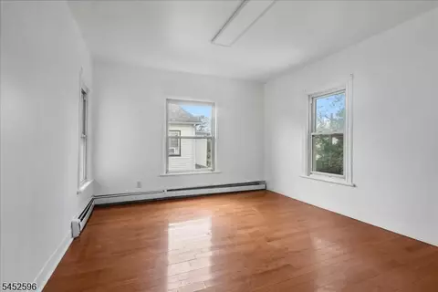 Bedroom - 930 W 5th St, Plainfield, NJ 07063 photo 3 of 4