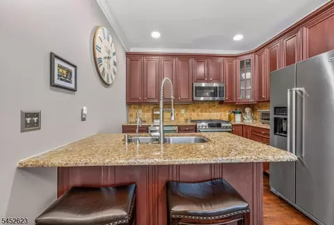 Kitchen - 126 Albert Dr, Clinton, NJ 08809 photo 2 of 3