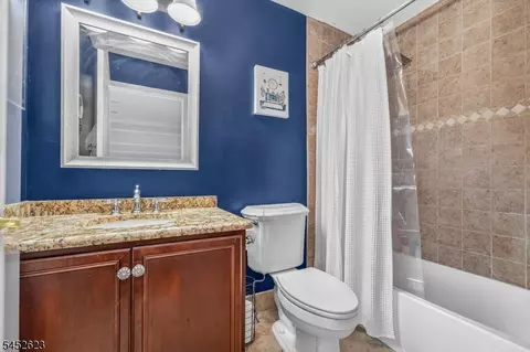 Bath - 126 Albert Dr, Clinton, NJ 08809 photo 2 of 3