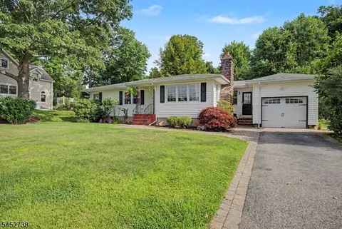 Exterior - 21 Struble Ln, Rockaway Twp, NJ 07866 photo 5 of 18