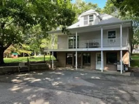 16 Pleasant Hill Rd, Randolph, NJ 07869