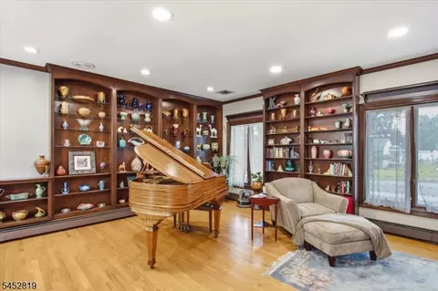 Other - 203 Harwood Pl, Paramus, NJ 07652 photo 1 of 5