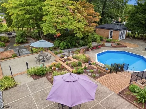 Exterior - 203 Harwood Pl, Paramus, NJ 07652 photo 6 of 9