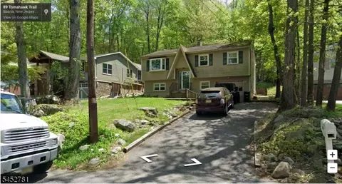 89 Tomahawk Trl, Sparta, NJ 07871