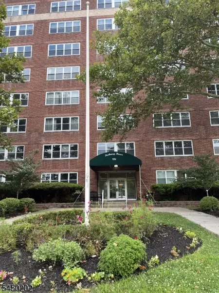 926 Bloomfield Ave #8K, Glen Ridge, NJ 07028
