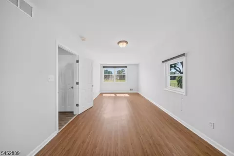 647 Cook Ave, Middlesex, NJ 08846 photo 20