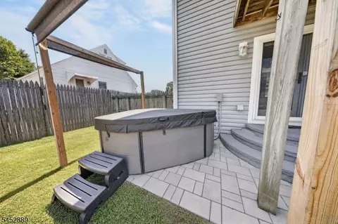 647 Cook Ave, Middlesex, NJ 08846 photo 25
