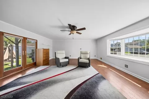 647 Cook Ave, Middlesex, NJ 08846 photo 6