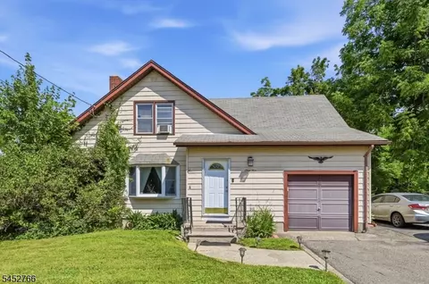 65 Marshall Hill Rd, West Milford, NJ 07480