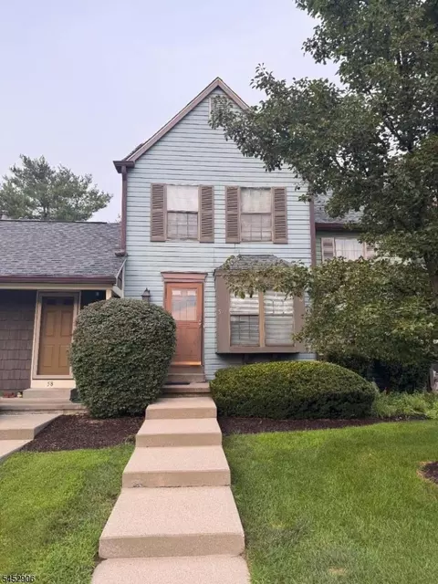 59 Wood Duck Ct, Hackettstown, NJ 07840