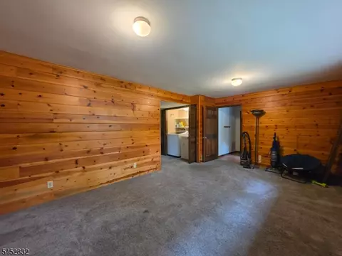 Living - 154 Hillside Ave, Bridgewater, NJ 08807 photo 4 of 4