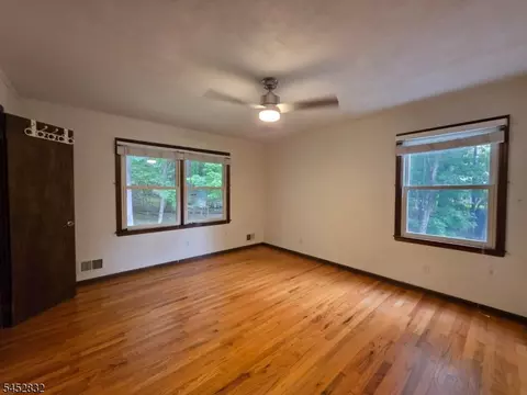 Bedroom - 154 Hillside Ave, Bridgewater, NJ 08807 photo 2 of 6
